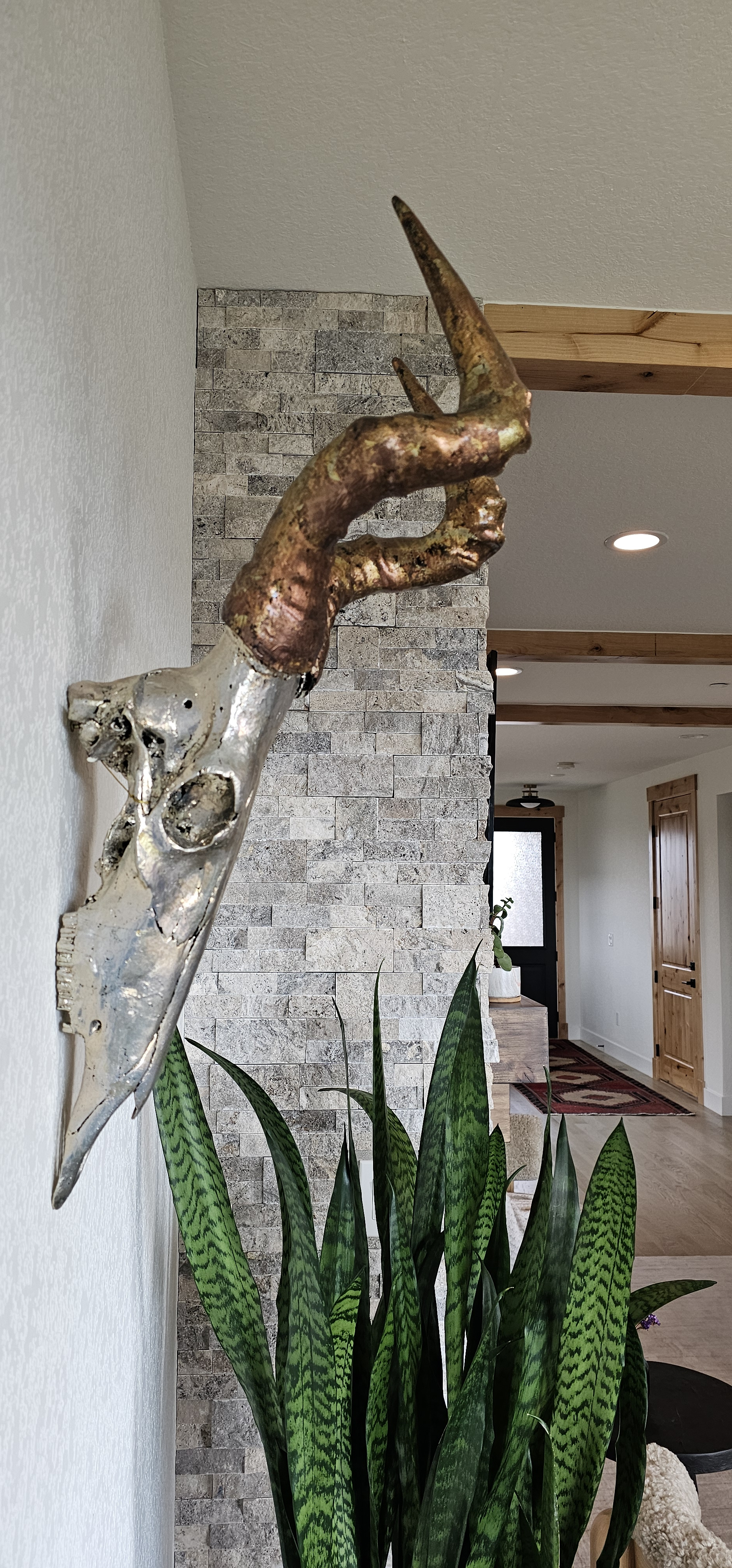 Hartebeest Skull – Pewter Leafed Hartebeest Skull with Bronze Leafed Horns